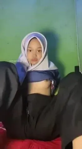 Hàng sinh viên INdo